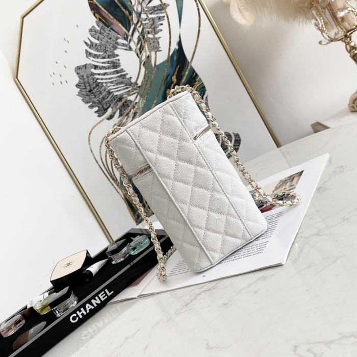 Handbag Chanel AP2084 size 18*10.5*5 cm