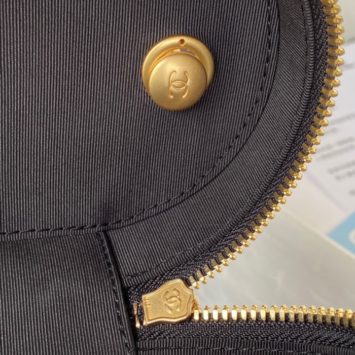 Handbag Chanel AS3210 size 16x13x11 cm