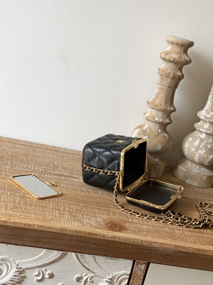 Handbag Chanel AP2717 size 9.5×11×8 cm