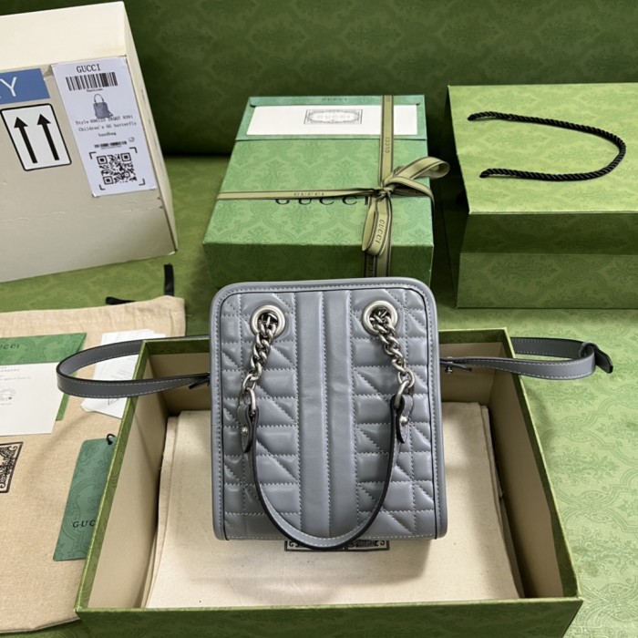 Handbag Gucci 696123 size 16x19x7 cm