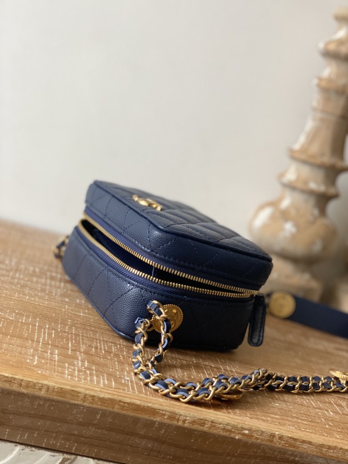 Handbag Chanel 2858 size 14x10x7 cm