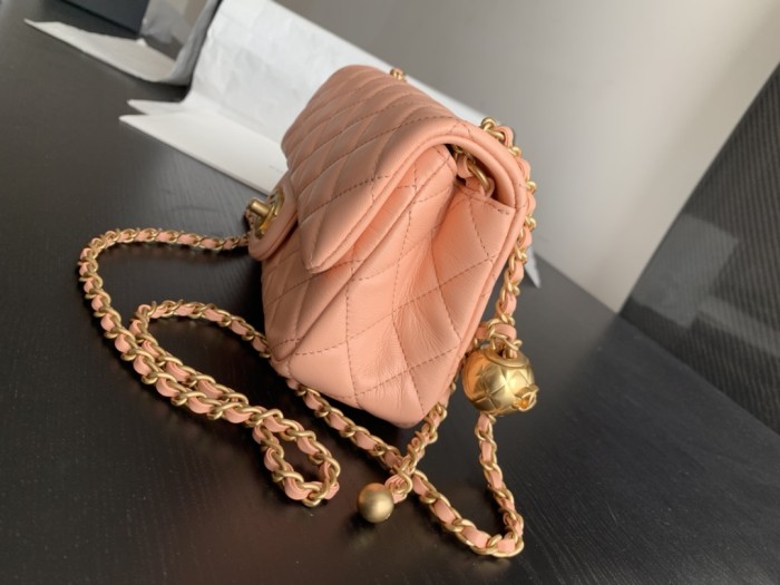 Handbag Chanel size 20 cm