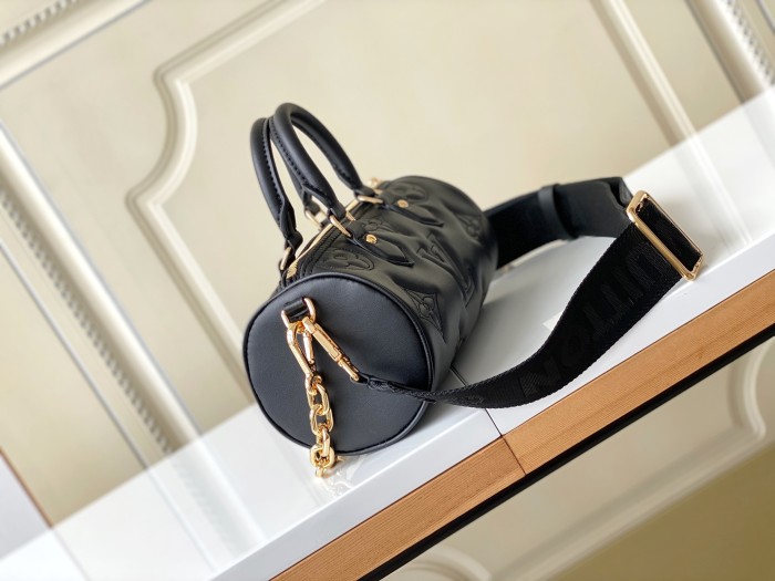 Handbag Louis Vuitton M59800 size 20x10x10 cm