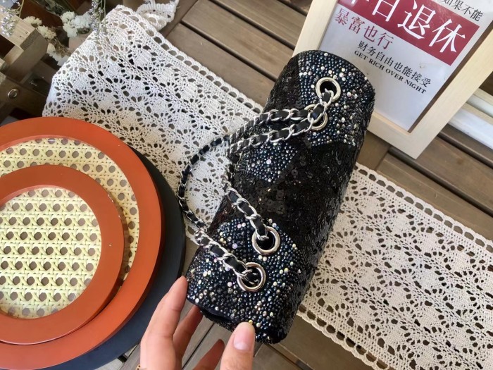 Handbag Chanel size 𝟐𝟎 𝐜𝐦