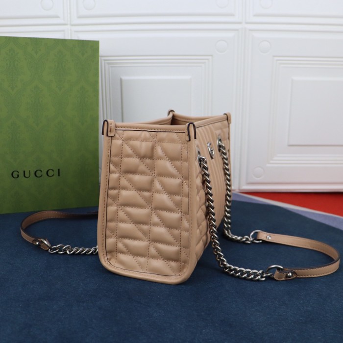 Handbag Gucci 681483 size 26.5X19X11 cm