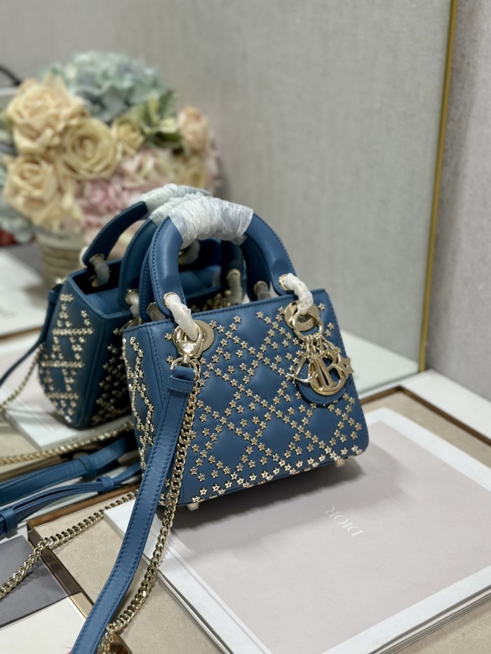 Handbag Dior 0505 size 17×7.5×14 cm