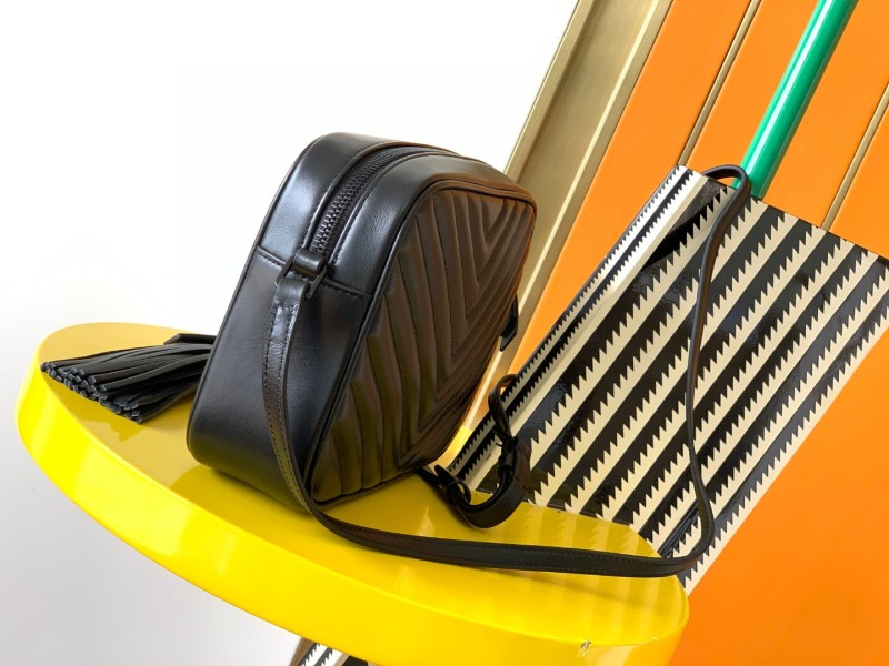 Handbags SAINT LAURENT 520534 size 23x16x6 cm