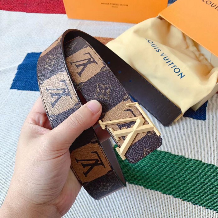 Louis Vuitton Belt 2 (width 4cm)