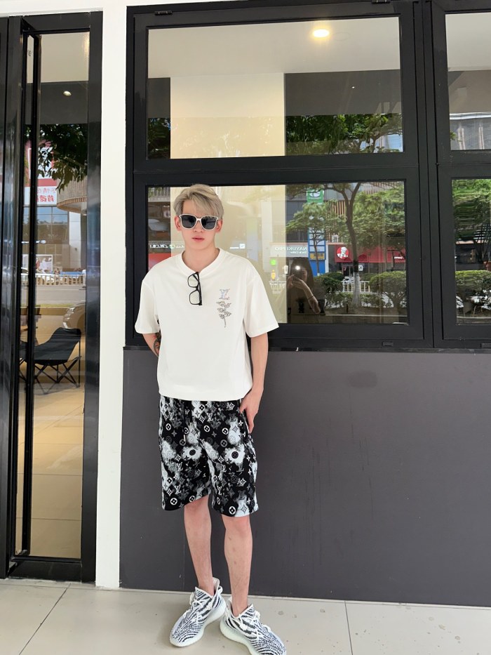 Clothes Louis Vuitton 232