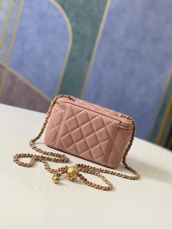 Handbag Chanel 81138 size 16 9.5 8 cm