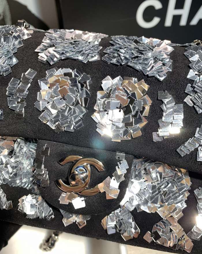 Handbag Chanel size 20 cm