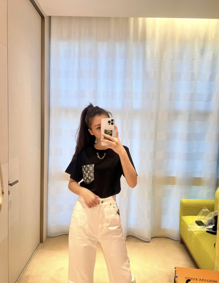 Clothes Louis Vuitton 160