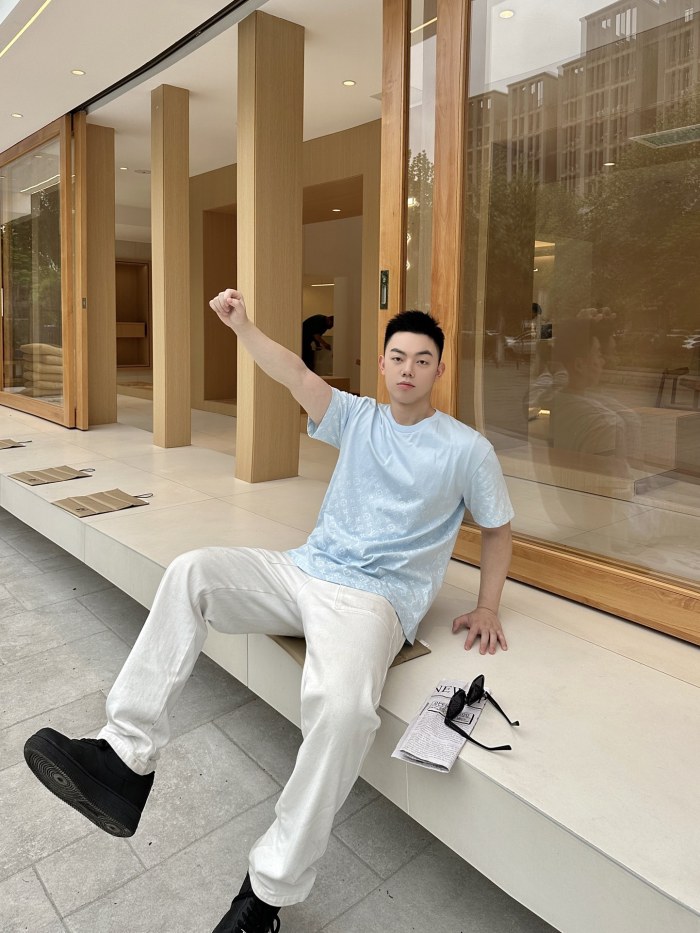 Clothes Louis Vuitton 228