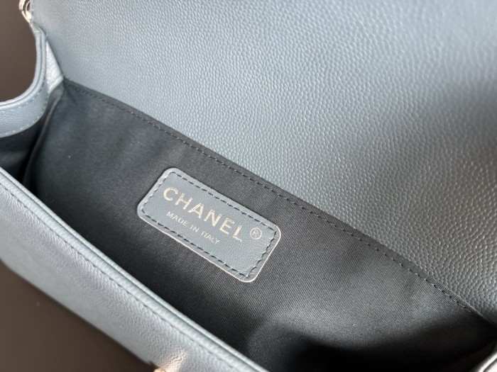 Handbag Chanel size 20 cm