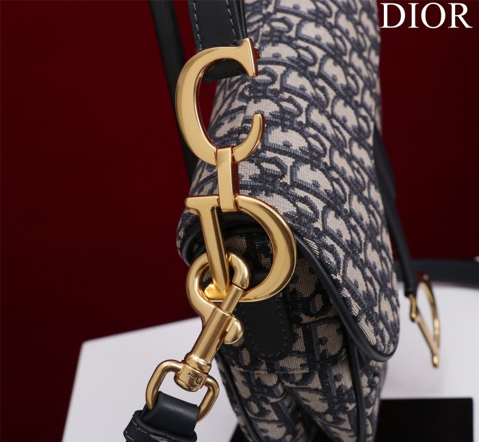 Handbag Dior M0446 size 19.5*16*6.5 cm