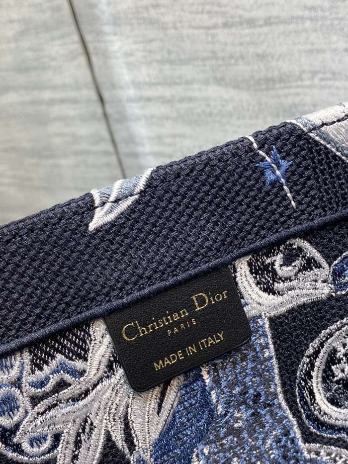 Handbag Dior size 42*18*35 cm