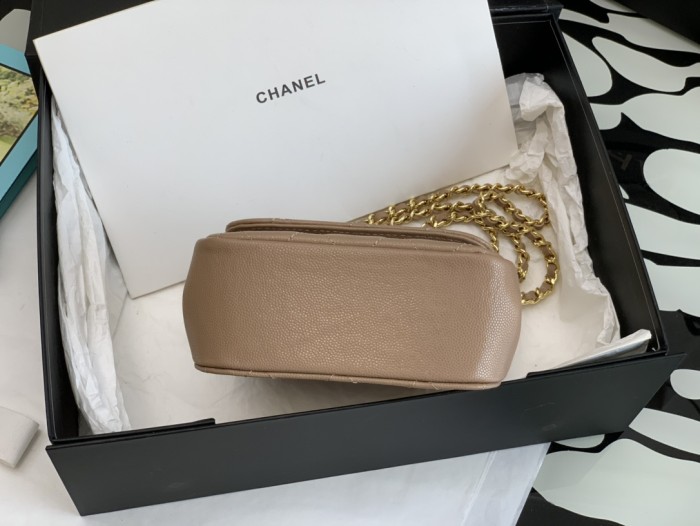 Handbag Chanel 99210 size 12.5*14*6 cm