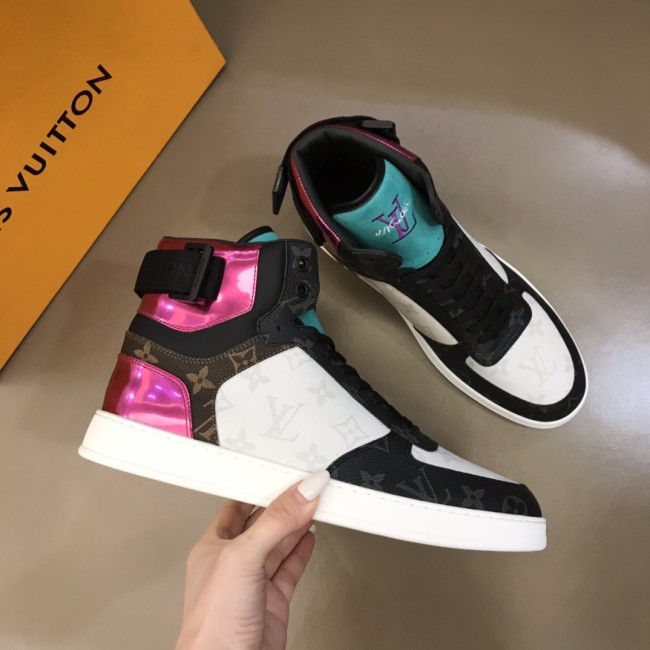 Louis Vuitton Rivoli sneaker 23