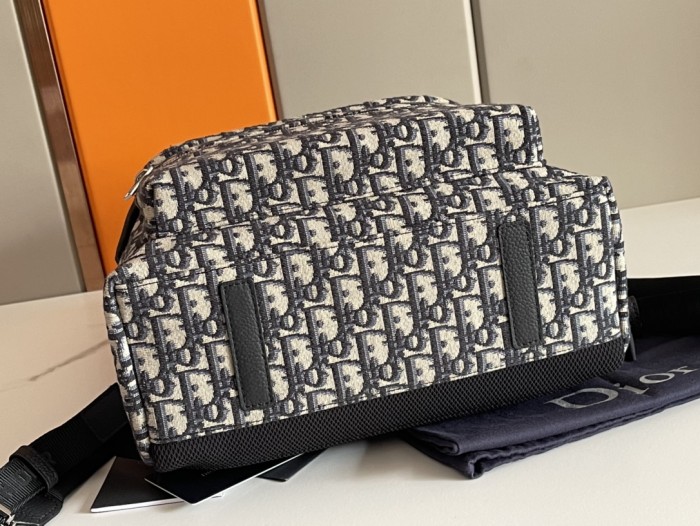 Handbag Dior 93328 size 30x15x42 cm