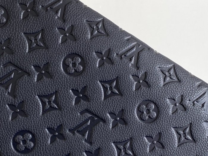 Handbag Louis Vuitton M45665 size 26X20X5 cm