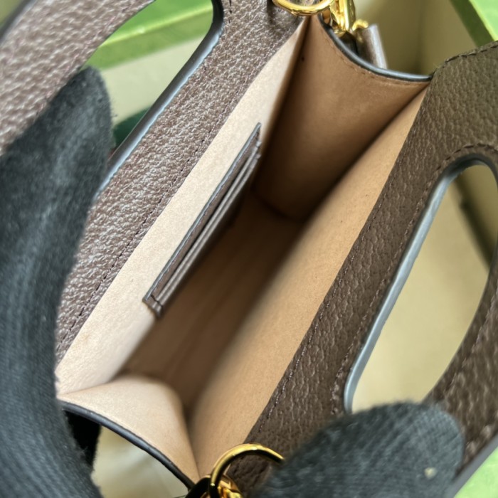 Handbag Gucci 699770 size 14*22.5*4.5 cm