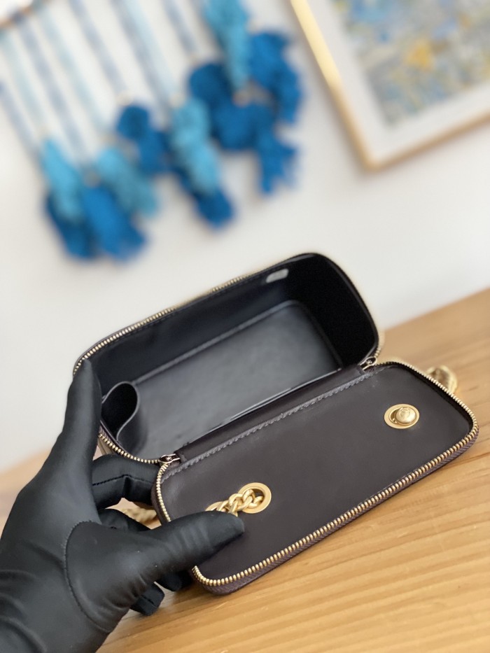 Handbag Chanel 81222 size 16.5 cm