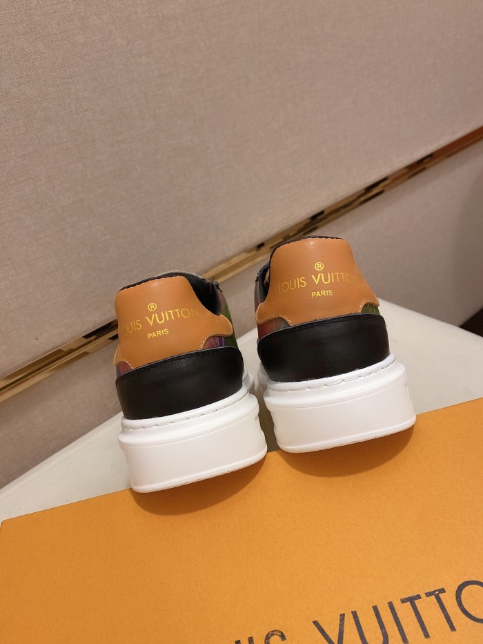 Louis Vuitton Low Top sneaker 115