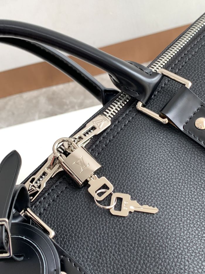 Handbag Louis Vuitton M33400 size 50.0x 29.0x 23.0 cm