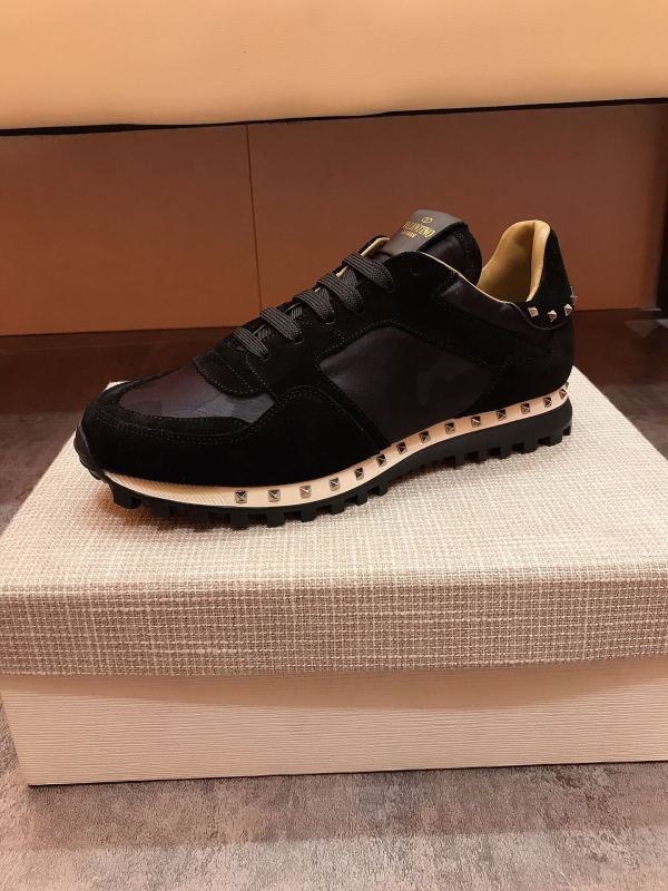 Valentino Garavani Rockrunner camouflage-print sneakers 15