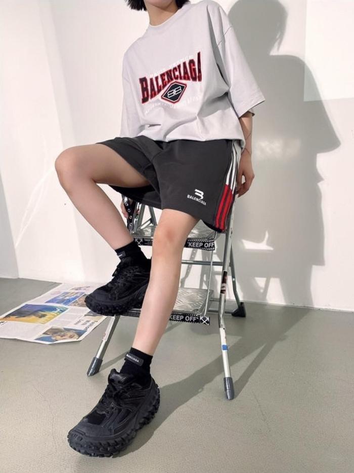 Clothes Balenciaga 324