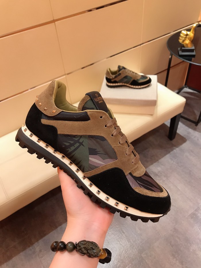Valentino Garavani Rockrunner camouflage-print sneakers 24