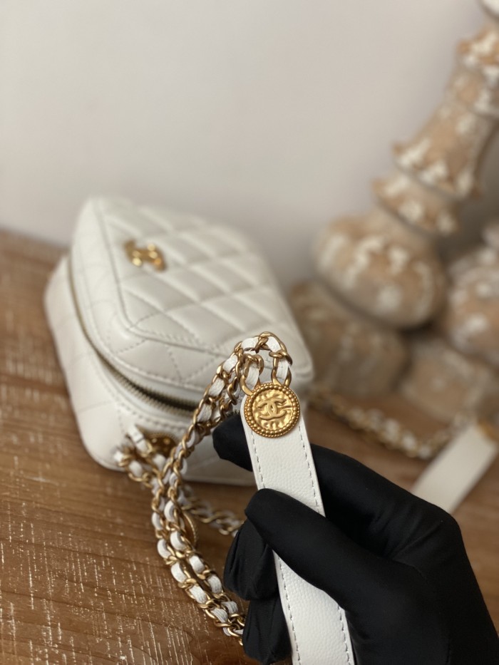 Handbag Chanel 2858 size 14x10x7 cm