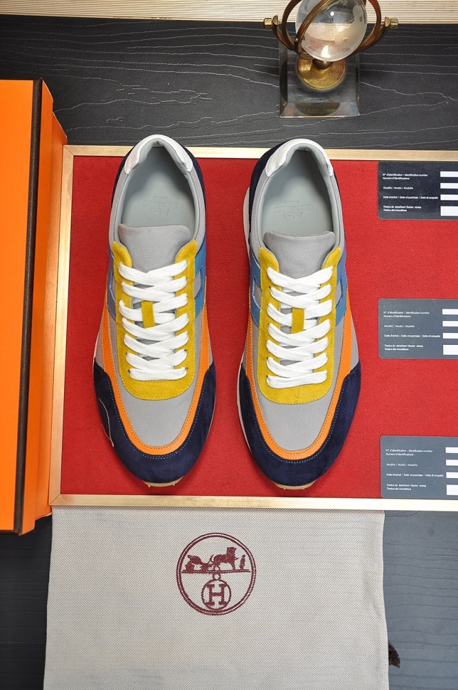 Hermes Low Top sneaker 25