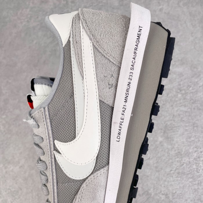 Nike LD Waffle SF sacai Fragment Grey