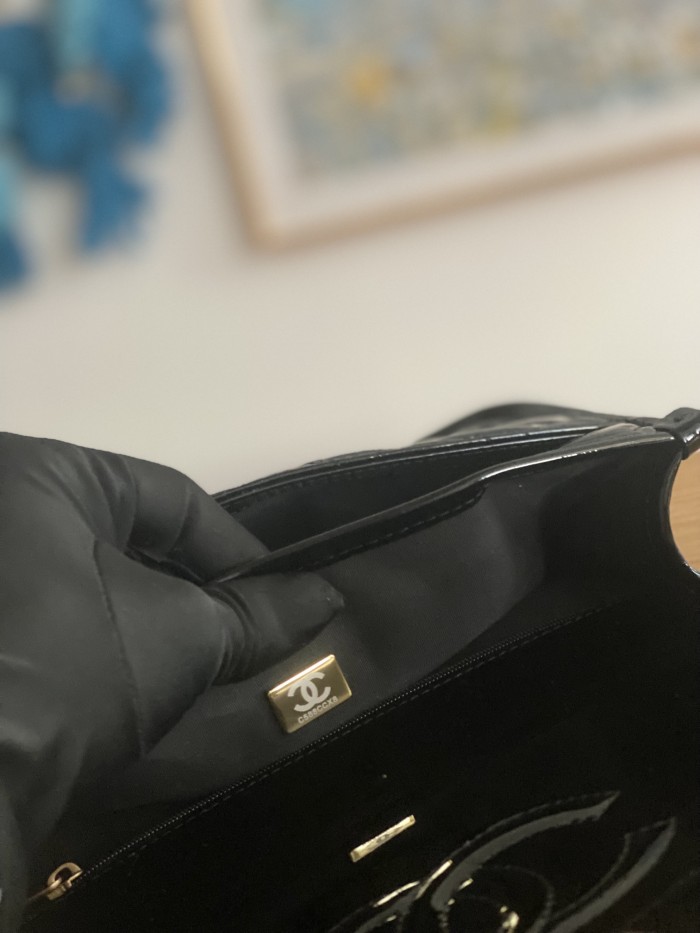 Handbag Chanel AS3653 size 25x21.5x7 cm