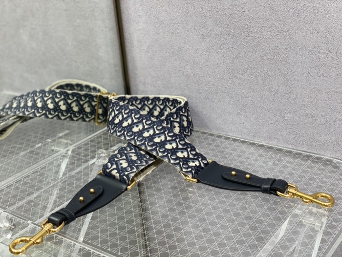 Handbag Dior size 27*18*19.5 cm