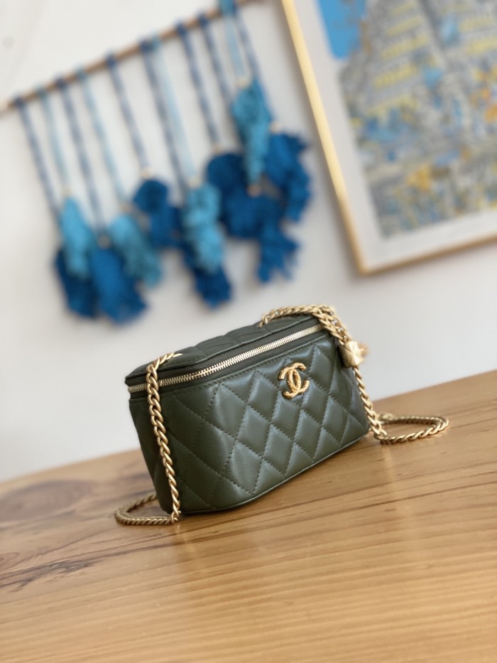 Handbag Chanel 81222 size 16.5 cm