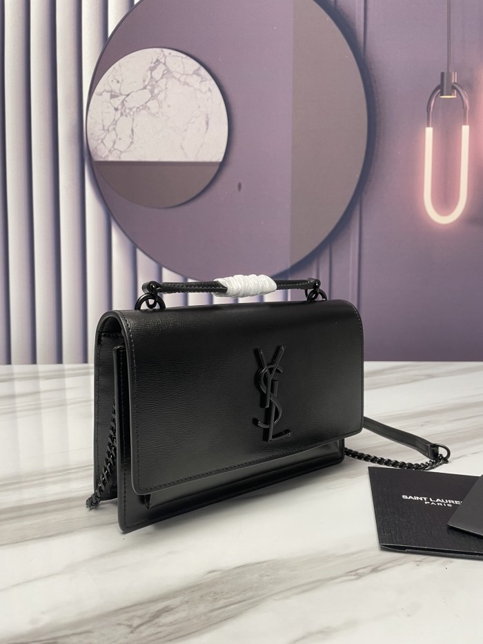 Handbags SAINT LAURENT 533026 size 19x14x5.5 cm