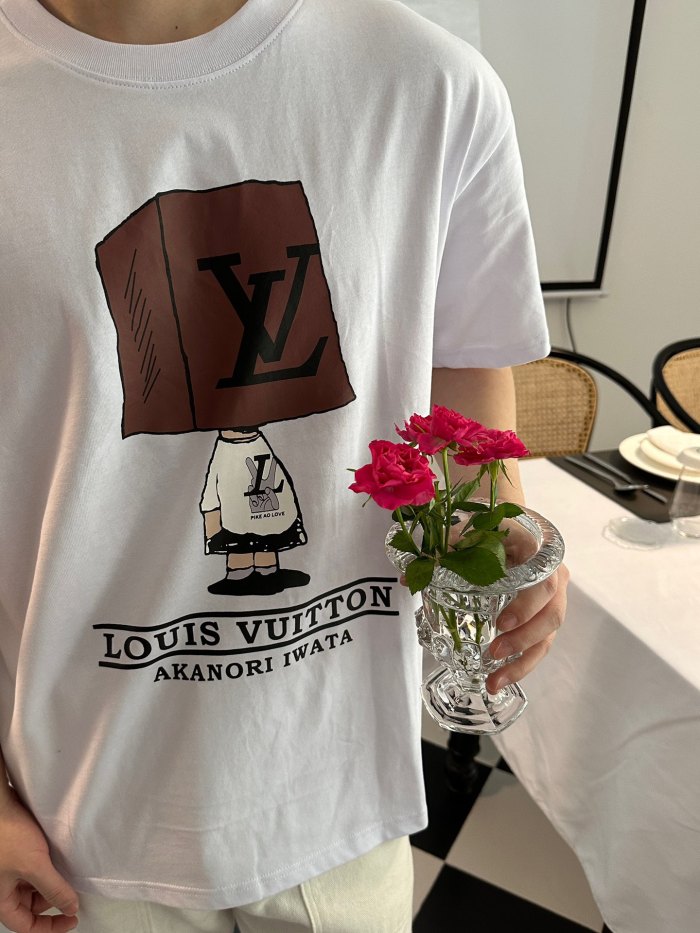 Clothes Louis Vuitton 96