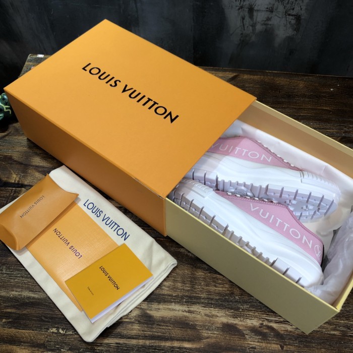 Louis Vuitton Squad sneaker 10