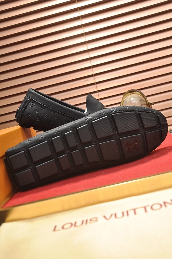 Louis Vuitton Leather Boots 26