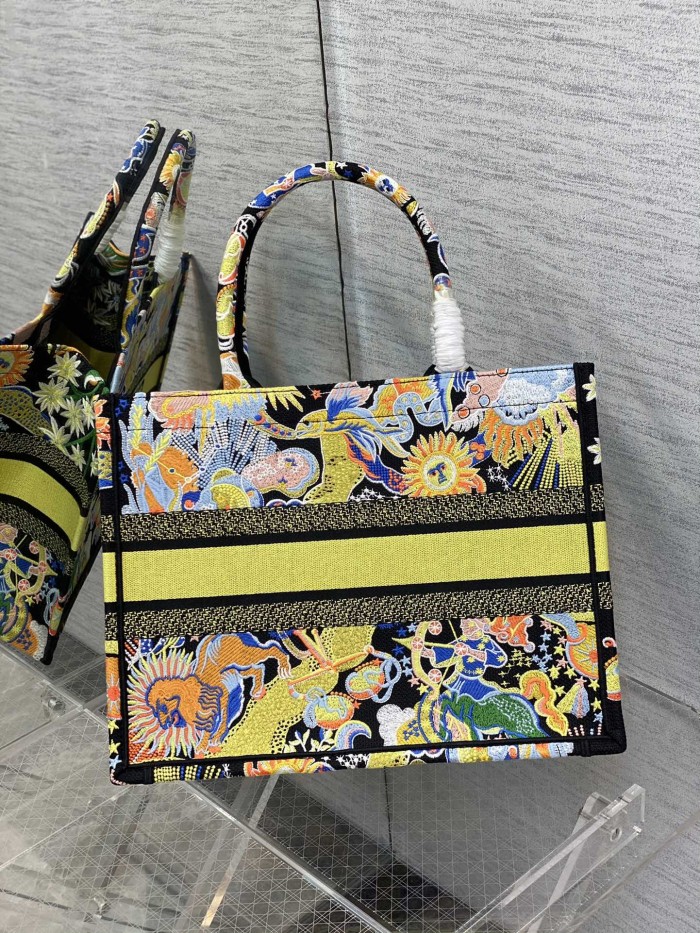 Handbag Dior size 36*18*28 cm