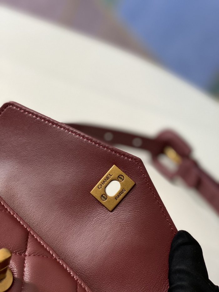 Handbag Chanel 99009 size 18*3.5*12 cm