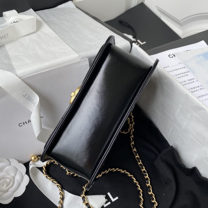 Handbag Chanel AS2615 size 12×19×8 cm