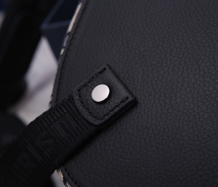 Handbag Dior 93313 size 19x27.5x11.5 cm