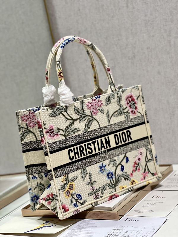 Handbag Dior 1286 size 36×28 cm