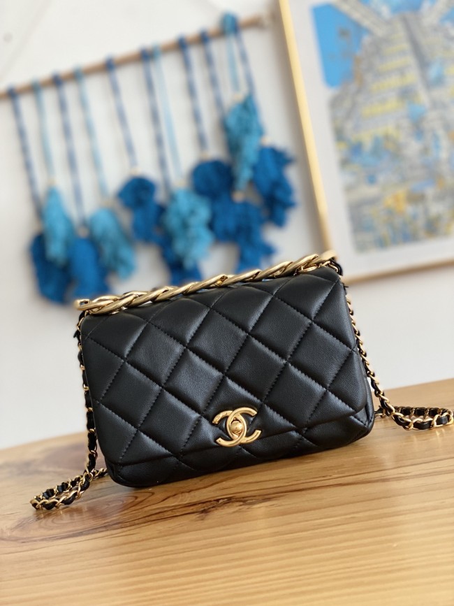 Handbag Chanel 3366 size 21X13X10 Cm