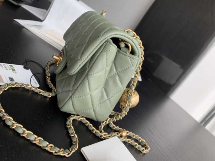 Handbag Chanel size 17 cm