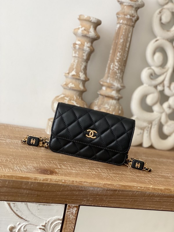 Handbag Chanel 81216 size 15.2 9.5 3.5 cm