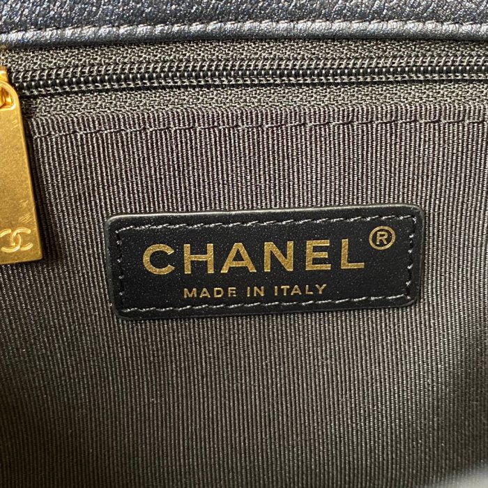 Handbag Chanel AS2855 size 19x13x 6 cm